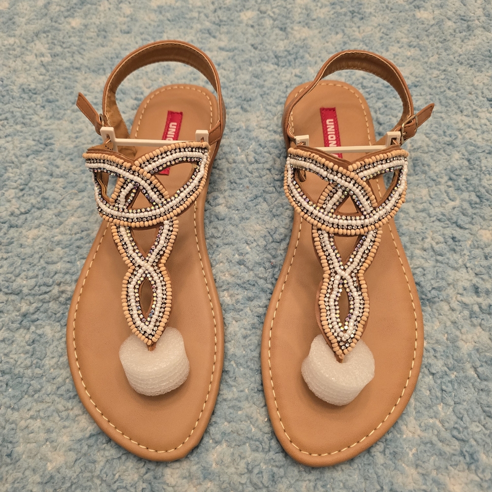 UNIONBAY Women's Sz 9 T-Strap Sandals, Tan/White Beaded Embellishment, Like New